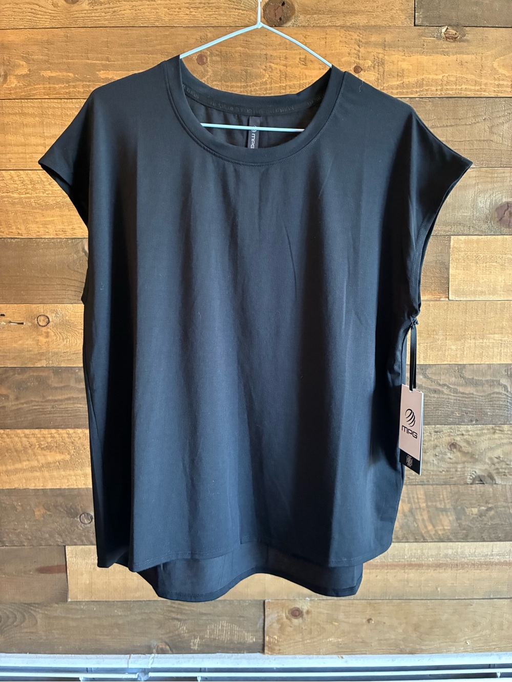 MPG Women's Black Short Sleeve Performance Tee